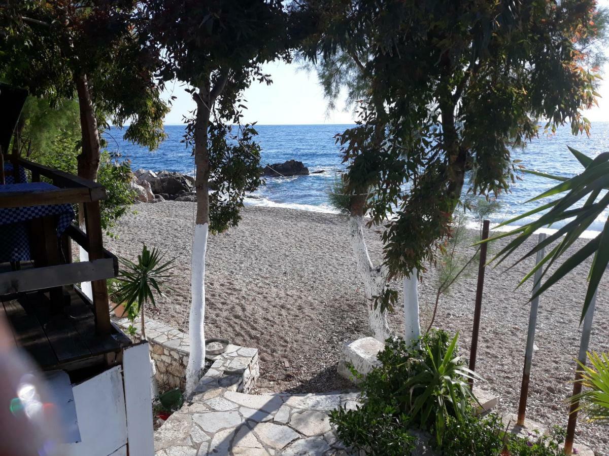 Beleris Rooms Himarë Exterior foto
